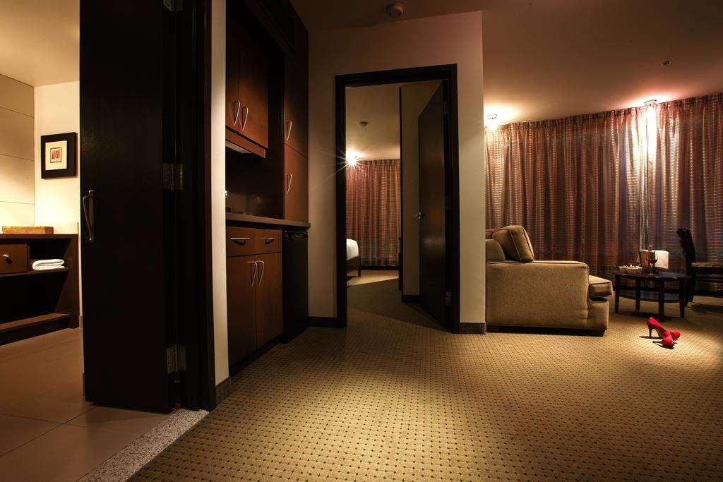 Hotel Mortagne Boucherville Kamer foto